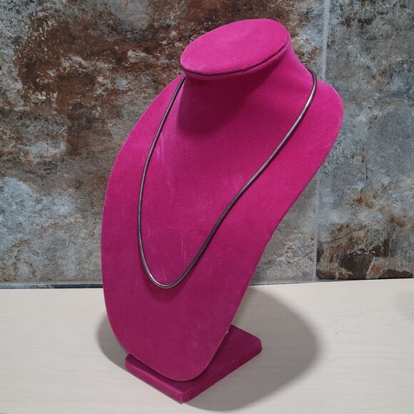 Snake Chain Silver Tone Spring Ring Clasp 24 Inches Necklace - Picture 3 of 6